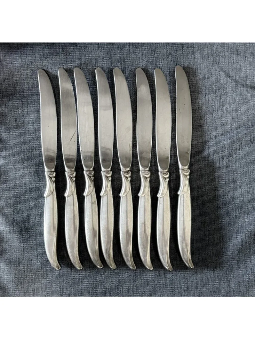 8 International Silver 1847 Rogers Bros FLAIR Silverplate Dinner Knives 1956